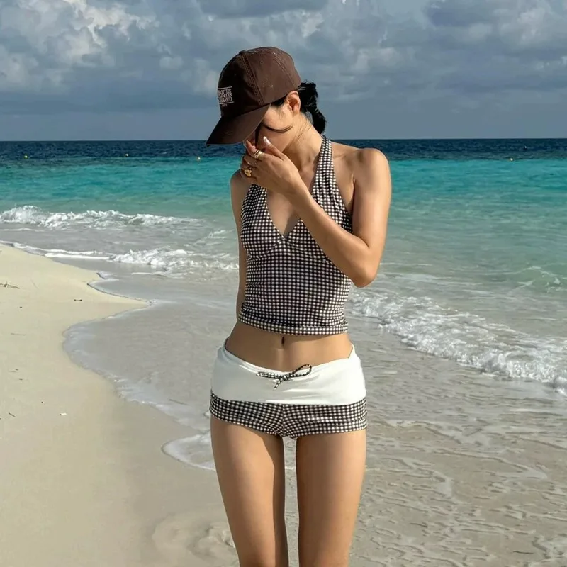 Nuevo conjunto de Bikini Sexy con escote en V profundo, traje de baño de dos piezas con espalda descubierta y Control de barriga a cuadros de cintura alta para vacaciones en la playa