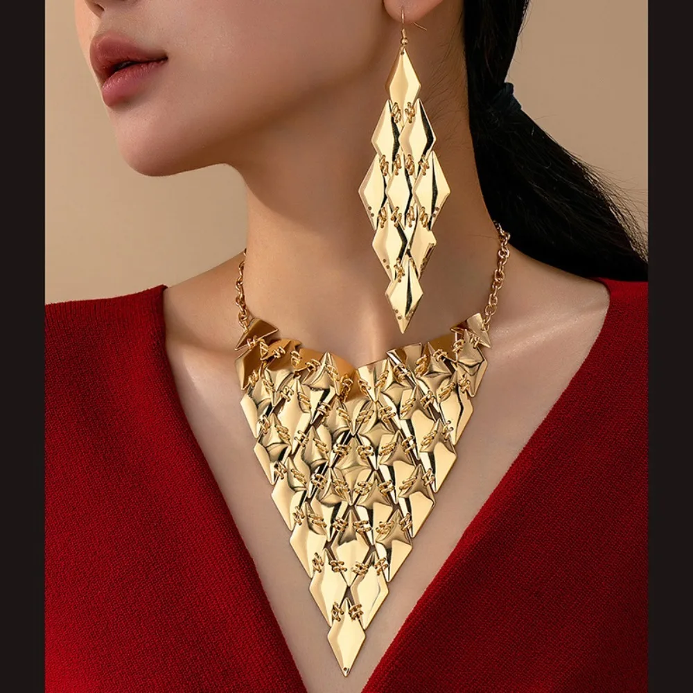 

Металлическое длинное ожерелье с бахромой и блестками, комплект серег-гвоздиков, модные ювелирные аксессуары, горячая распродажа, подарок на вечеринку 2026, новый стиль