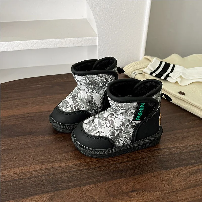 

Новинка 2023 года, зимние детские толстые теплые зимние ботинки, непромокаемые короткие ботинки для мальчиков и девочек, детские модные хлопковые сапоги с принтом
