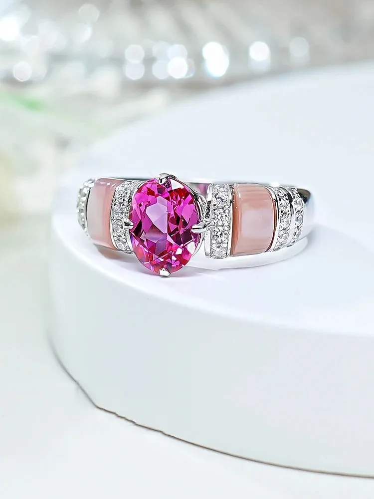 Anillo de turmalina Rosa plateado 925 con incrustaciones de polvo de diamante de alto carbono, diseño versátil para personas pequeñas, lujo ligero