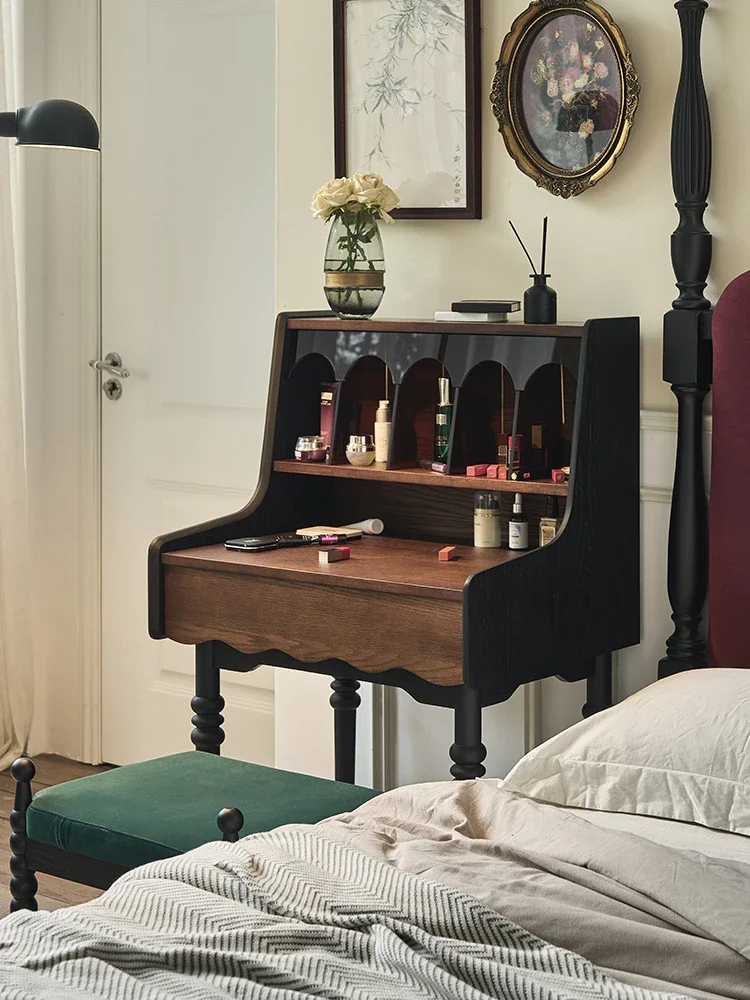 خزانة خشبية صلبة فرنسية قديمة، شقة صغيرة، طراز أمريكي مع أدراج، خزانة تخزين بجانب السرير