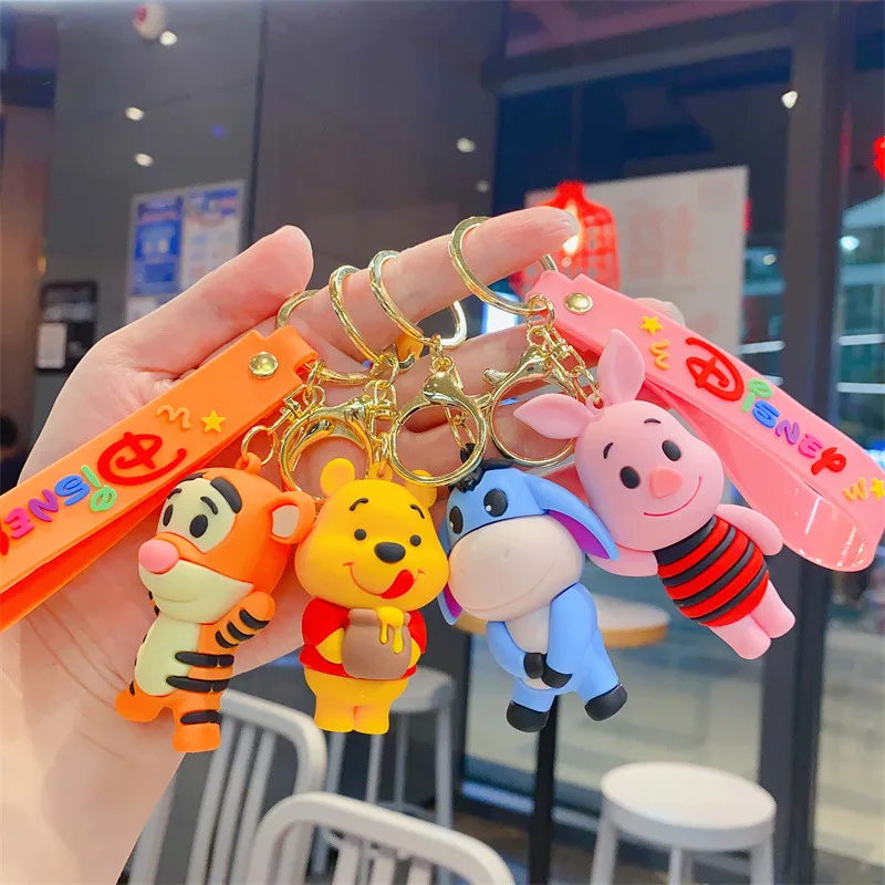 พวงกุญแจลูกหมูน่ารักทิกเกอร์น่ารักการ์ตูนอนิเมะดิสนีย์วินนี่กระเป๋าตุ๊กตาพูห์พวงกุญแจเครื่องประดับในรถยนต์เครื่องประดับที่มีเสน่ห์