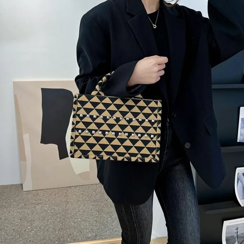 

Women's Vintage Diaper Bag Elegant Crossbody Handbag Luxury Designer Tote Minimalist Leather Large Capacity Shopper Bag