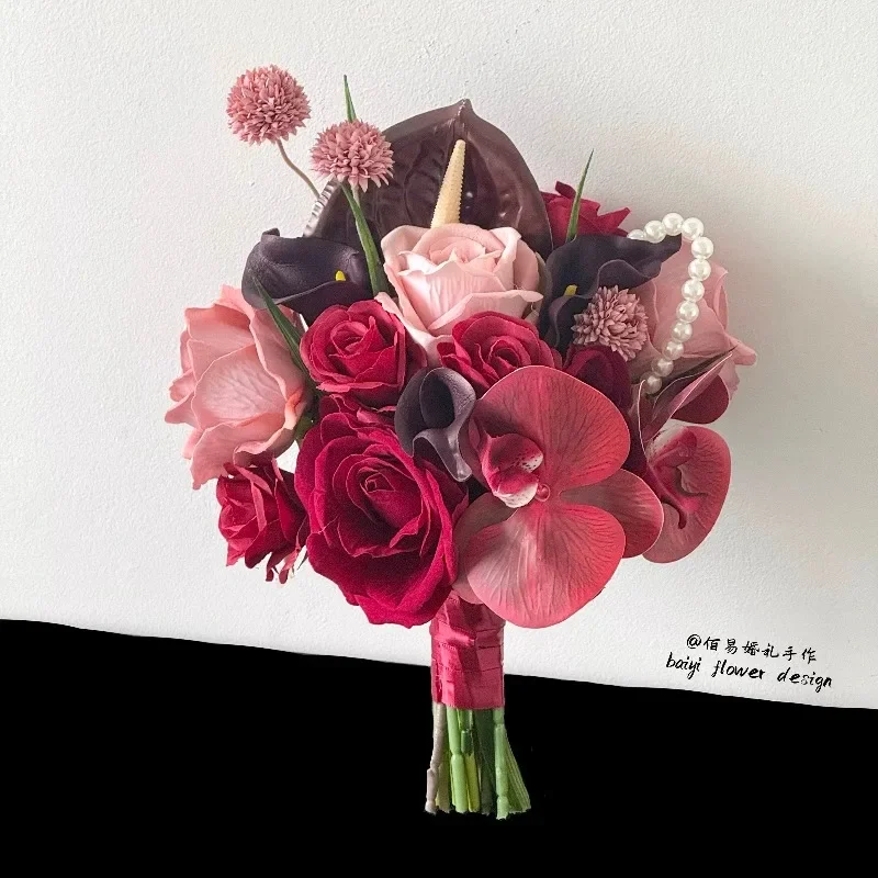 Dress red kiss hand bouquet wedding simulation bouquet engagement banquet shooting props roses hot real shot