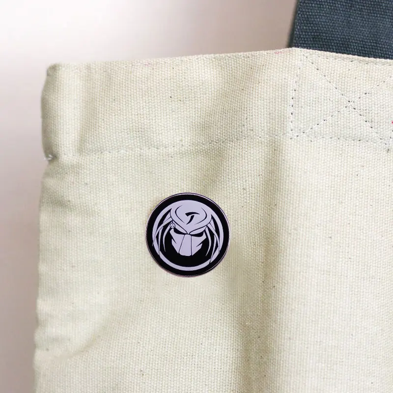 بروش شارة بريداتور دبوس المينا لفيلم الخيال العلمي الكلاسيكي