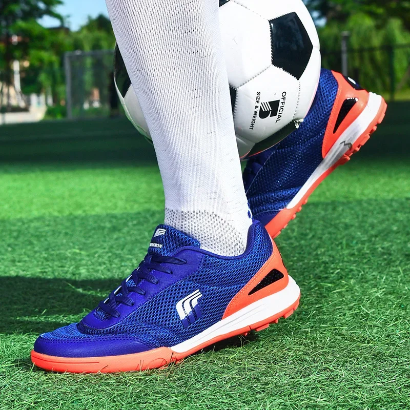 Man\'s Soccer Shoes with Long Spike New Arrival Football Training Teenager Sneakers Spring Autumn Man Football Teenager Sneakers