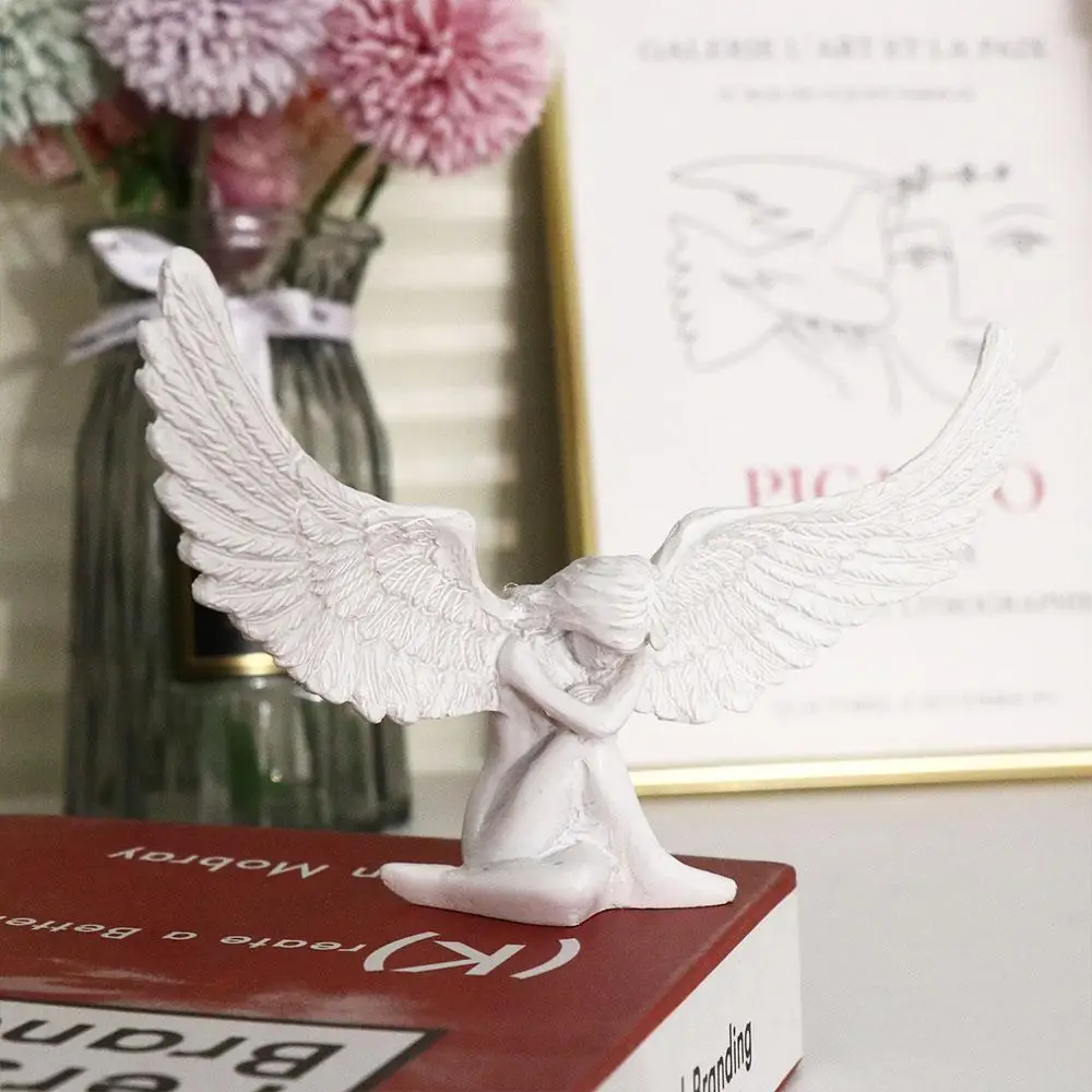 Quality Decoration Gift Peaceful Prayer No odor Easy to Clean Bookcase Figurine Angel Wing Statue Garden Ornaments Resin Crafts