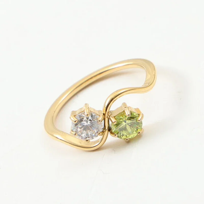 Anillo de boda curvo de acero inoxidable chapado en oro PVD, anillo de piedra CZ de corte redondo, anillo de doble piedra con bypass giratorio, anillo de peridoto