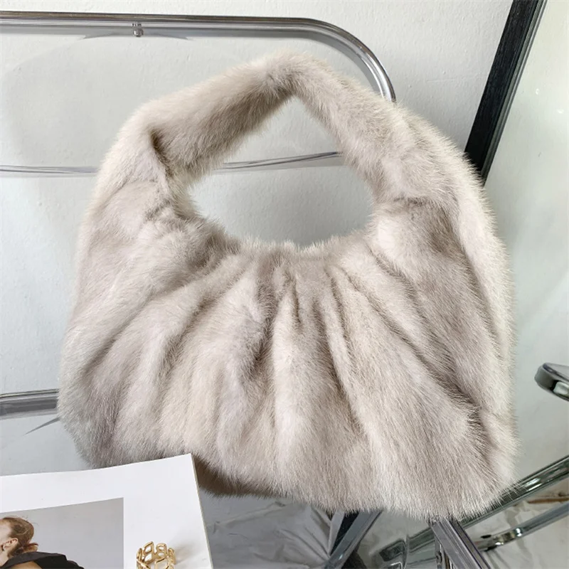 Women\'s Fur Dumpling Bag 2022 Luxury Warm Mink Fur Wrist Bag Women\'s Fashion Cloud Clutch Bag Lovely Women\'s Purse Banquet Bag