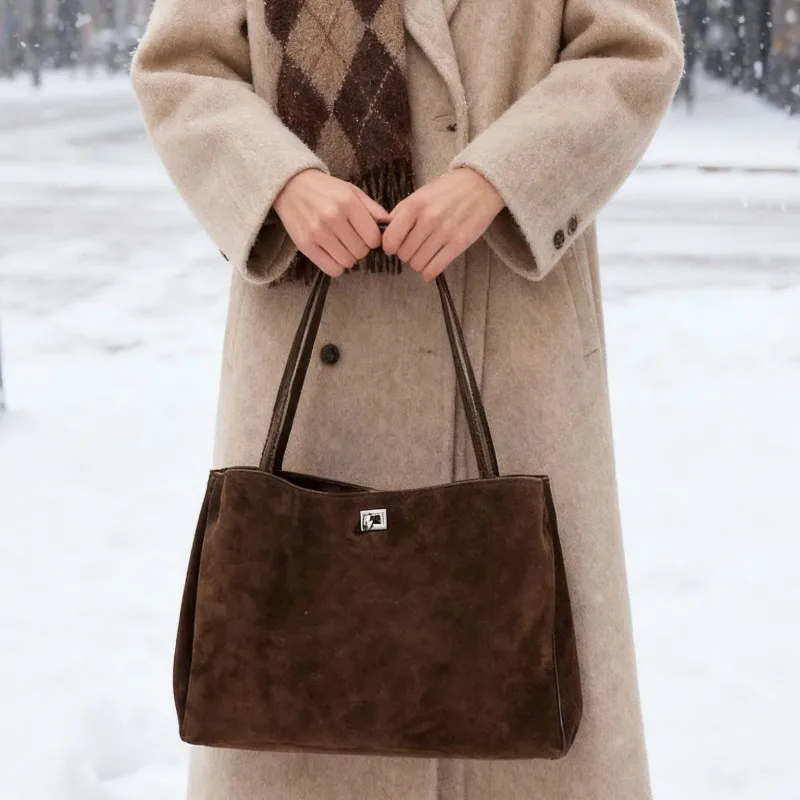 

New Handbag Women Luxury Designer Bags Brown Suede Shoulder Messenger Tote Bag Oversized Winter Tote Cowhide Fashion Lady Purse