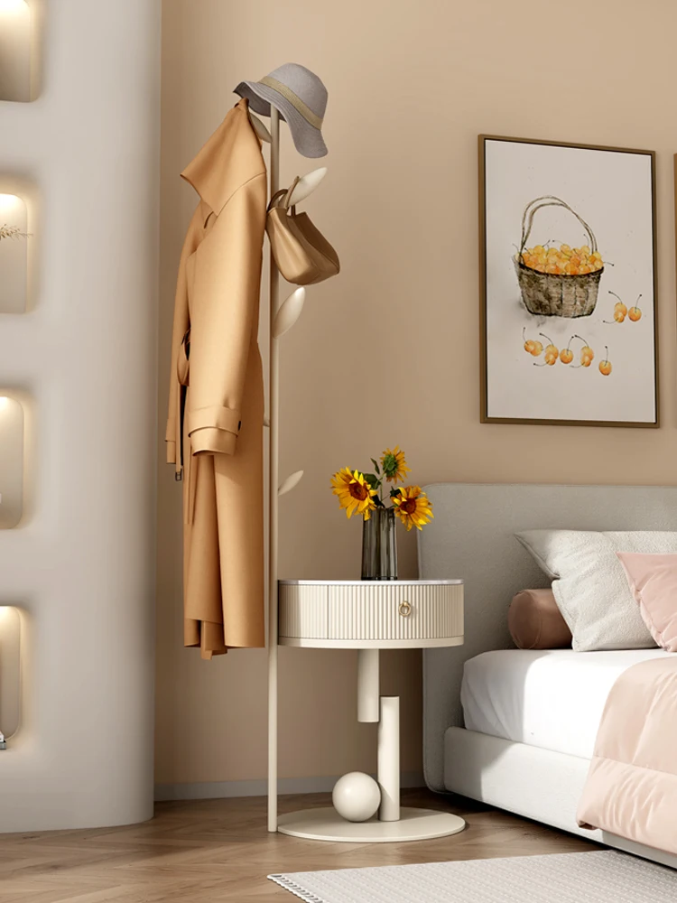 Cream wind clothes hanger integrated 2023 new bedroom with high sense of simplicity, modern simplicity and luxury.