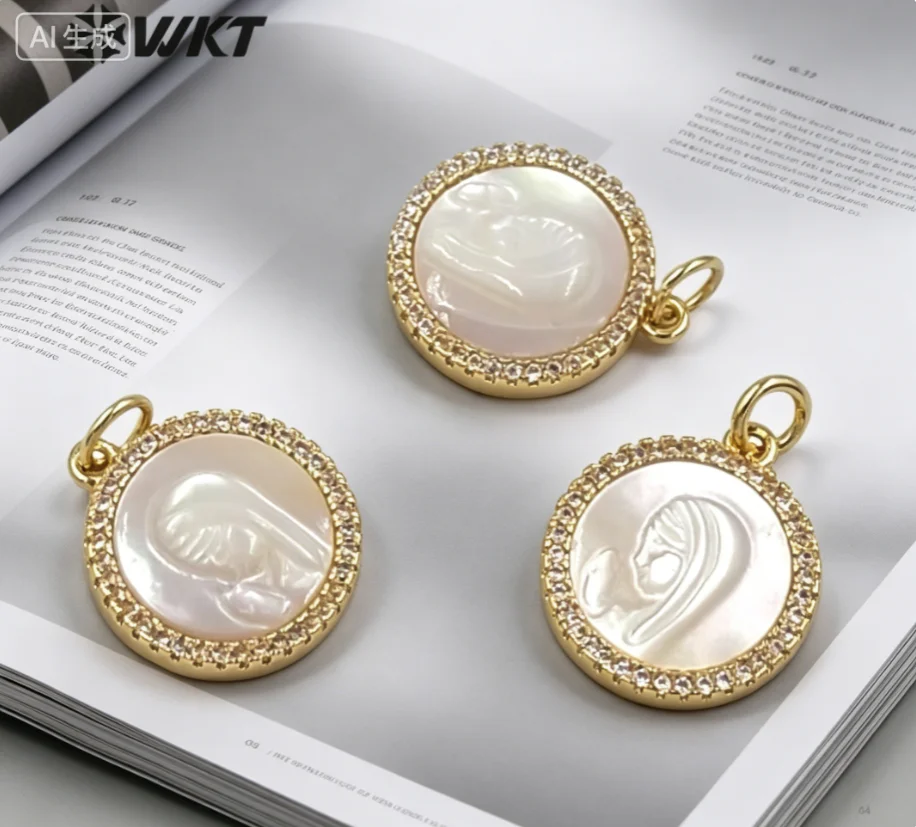 WT-MP165 Wholesale Hand Make Carved Mother Of Pearl White Shell Beauty Girl Pendant Gold Round Tiny Charm Fashion Accessories
