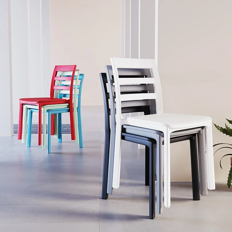 Cadeira de plástico engrossada mesa de jantar familiar e cadeira 2024 nova internet celebridade criativo empilhável banqueta encosto jantar