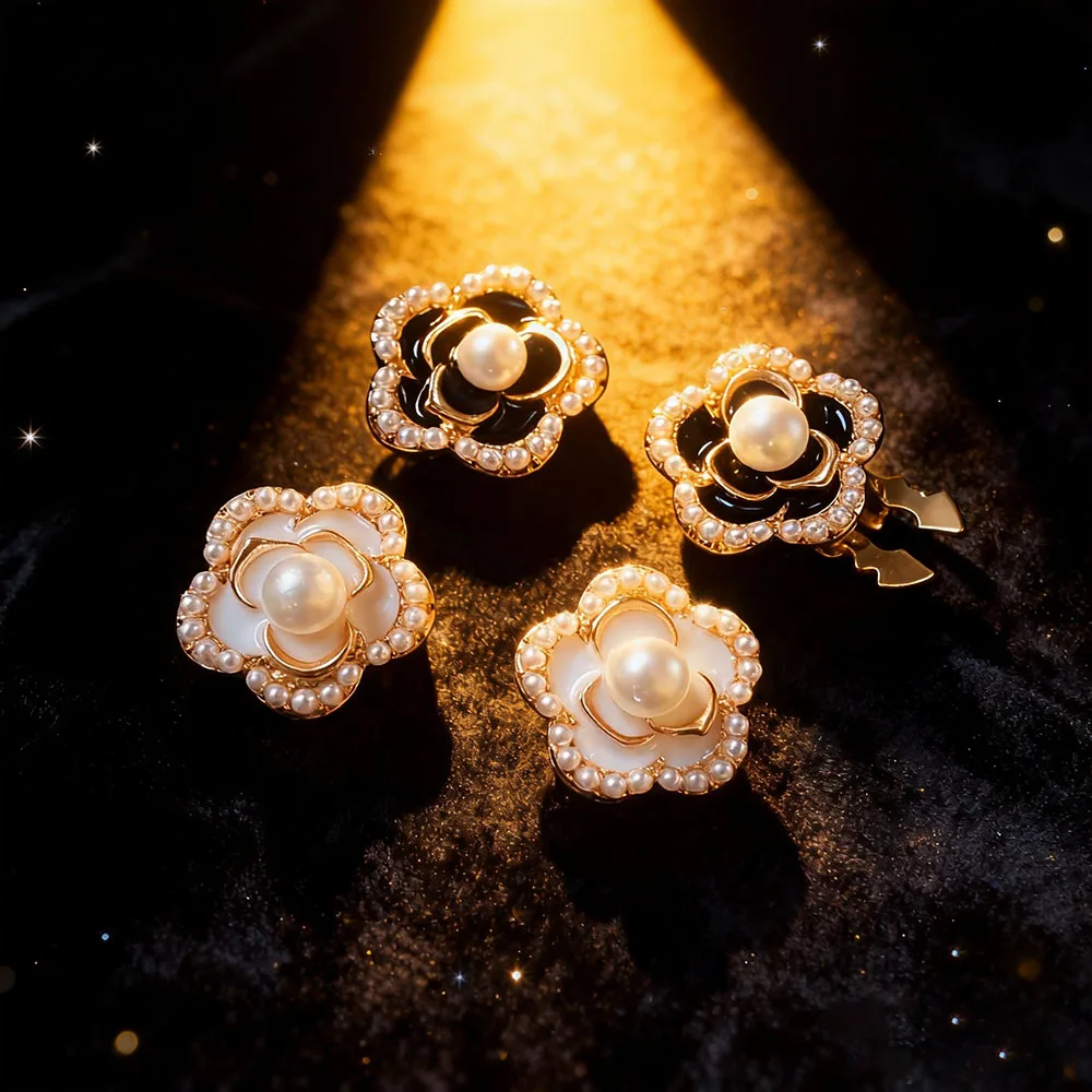 กระดุมโลหะรูปดอกไม้ประดับโบว์มุก 2 ชิ้น สำหรับตกแต่งเสื้อผ้า DIY กระดุมโลหะผสมสำหรับตกแต่งแขนเสื้อ