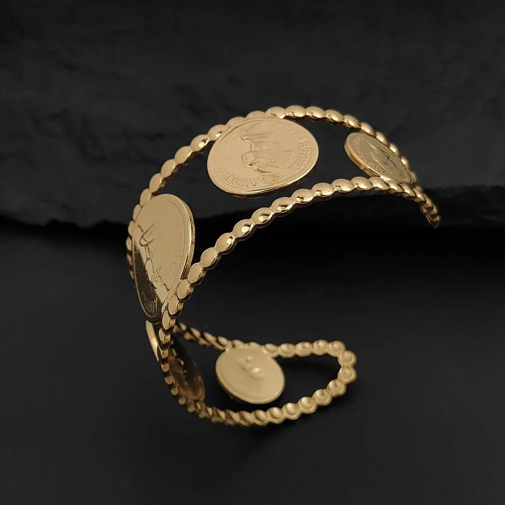 

Fashionable queen portrait stainless steel gold-plated women's bracelet, waterproof and non-fading bracelet, gift for wife