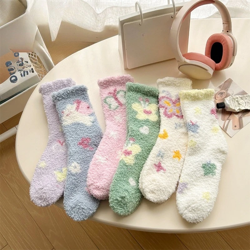 

6 пар осенне-зимних плюс плюшевые толстые женские носки, милые плюшевые простые удобные носки с героями мультфильмов в средней трубке.