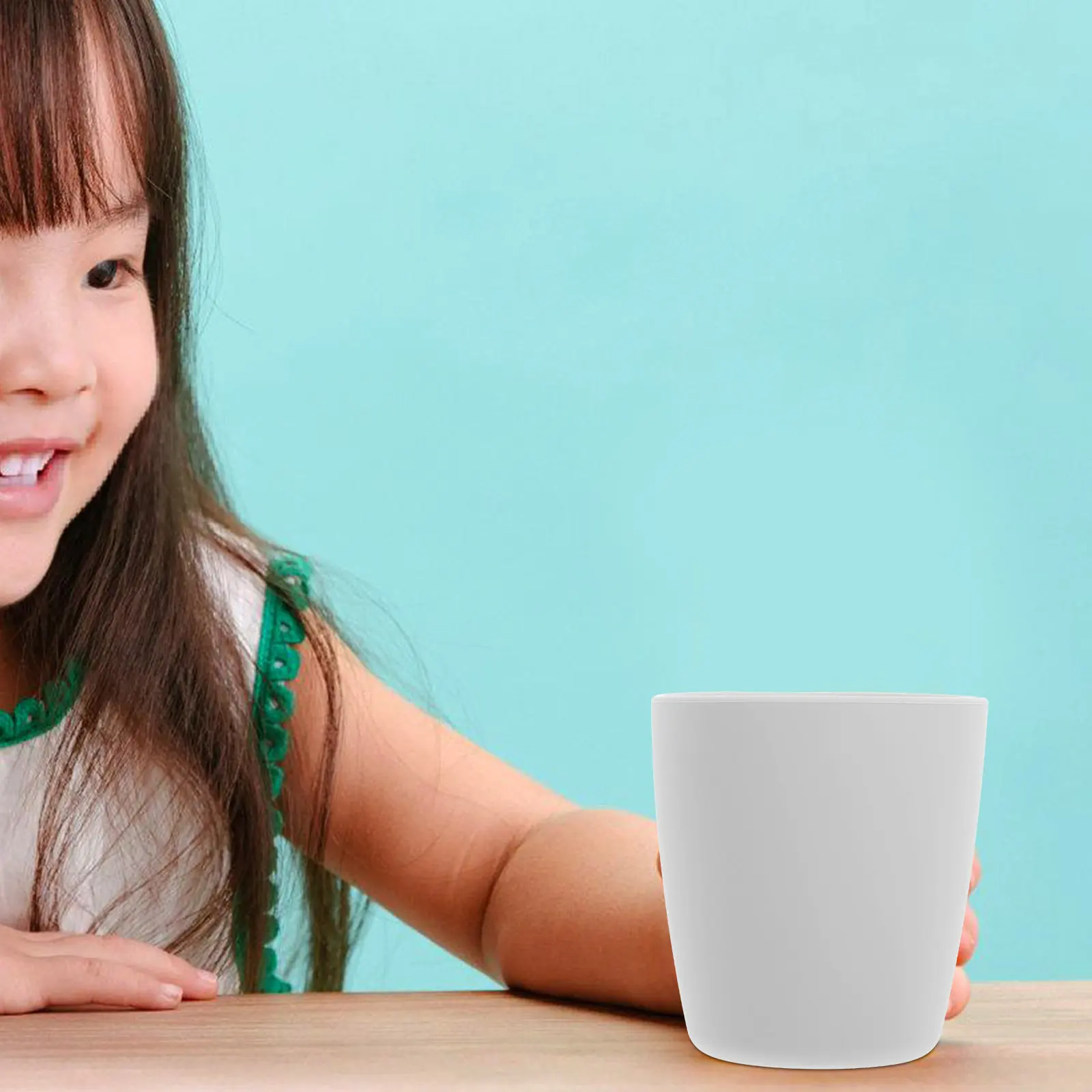 

Silicone Mouthwash Cup for Bathroom Home Dormitory Kids Toddlers Learning Self Drinking Straight Tube No Handle Design Easy Grip