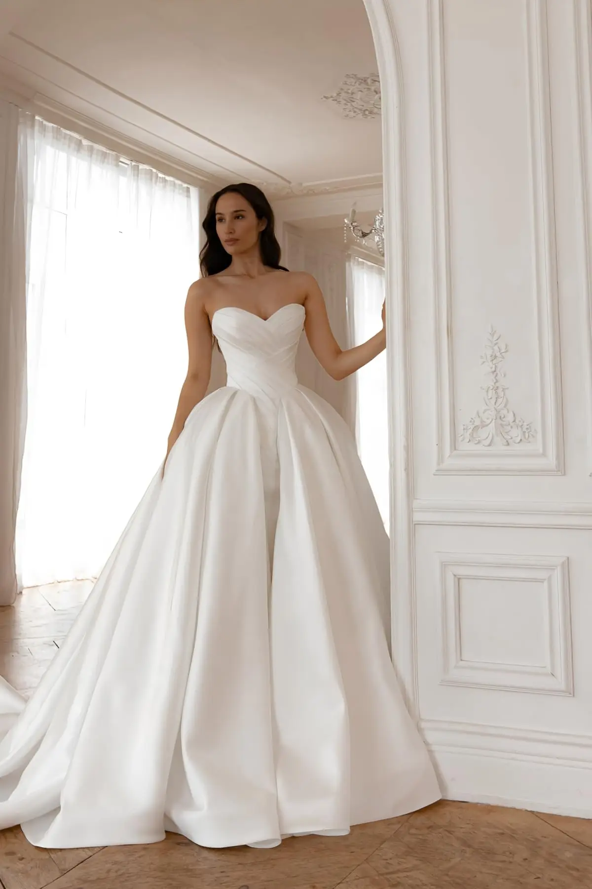 

Strapless Satin Wedding Dresses for Women Bride Long Formal Evening Gowns, without Crinoline