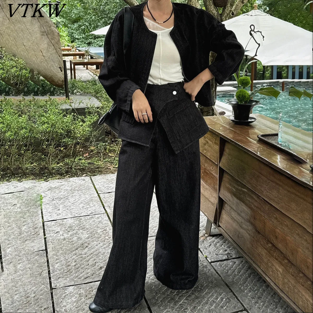 

VTKW Woman's Blazer Round-neck Solid-color Zipper Design 2025 Spring New High-quality Loose Pants - Fake Two-piece Set Two Items