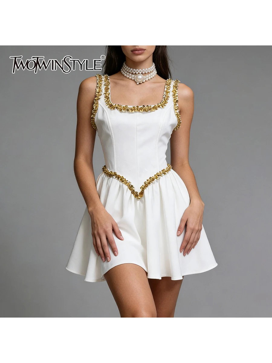 

Женское облегающее платье TWOTWINSTYLE с золотыми пайетками, квадратным вырезом, без рукавов, с эффектом пэчворк и сборками, короткое