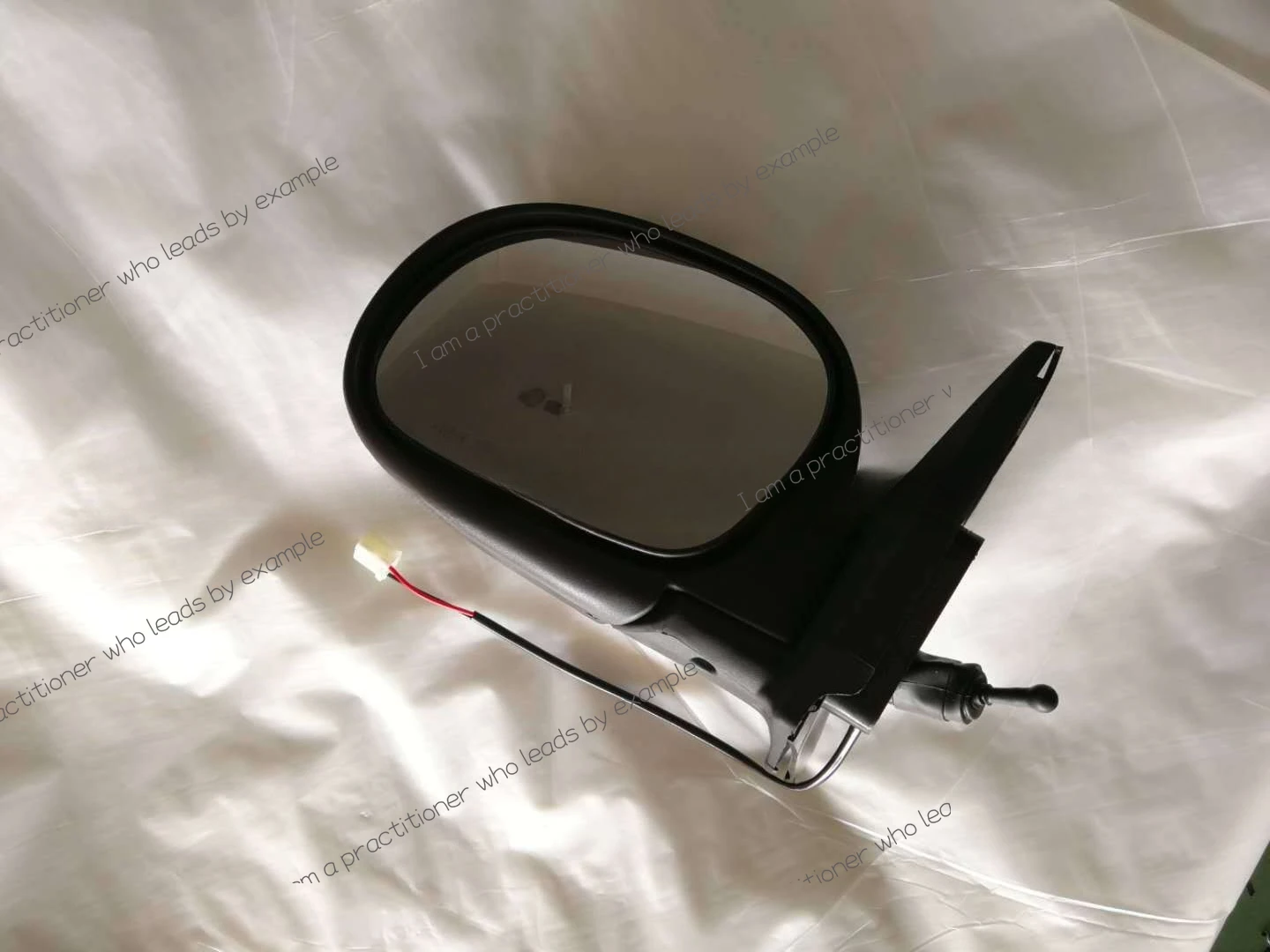 

Suitable for Shuanglong MB100 rearview mirror ISTANA rearview mirror SsanYang Mercedes-Benz MB100 mirror