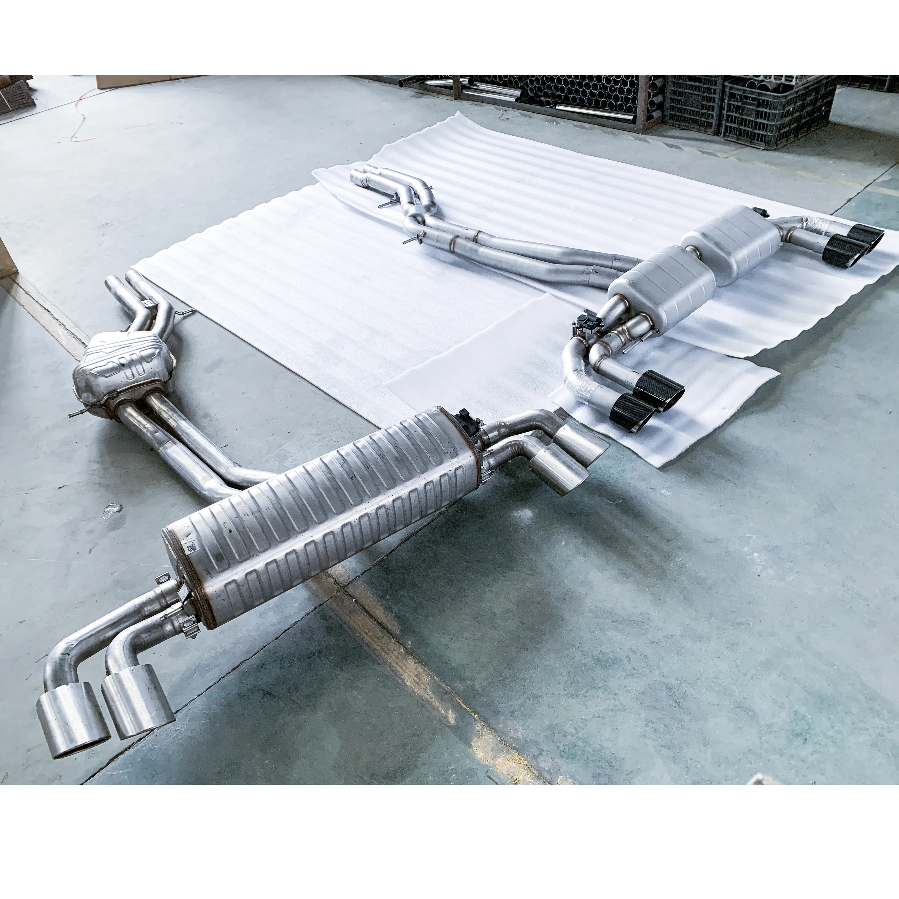 

[Custom product] 22 Porsche Cayenne GTS Turbo 4.0T exhaust systems modified 304 stainless steel valve control muffler exhaust