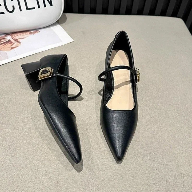 

Женские туфли-лодочки на квадратном каблуке с острым носком и средней женской обувью по акции, повседневная нескользящая обувь для молодых отпуска, оптовая продажа Y2k