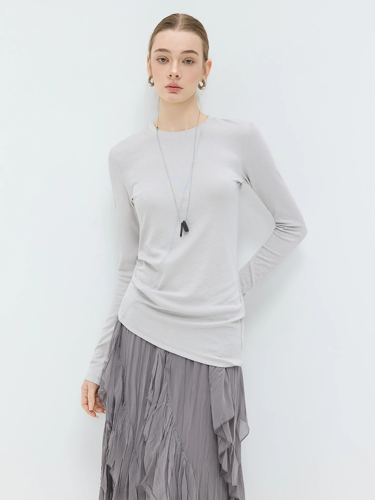 

LUR Slim Fit Long Sleeve round Neck T-Shirt Women's Base Shirt Inner Wear High End Feel Can Be Worn outside Inner Shirt