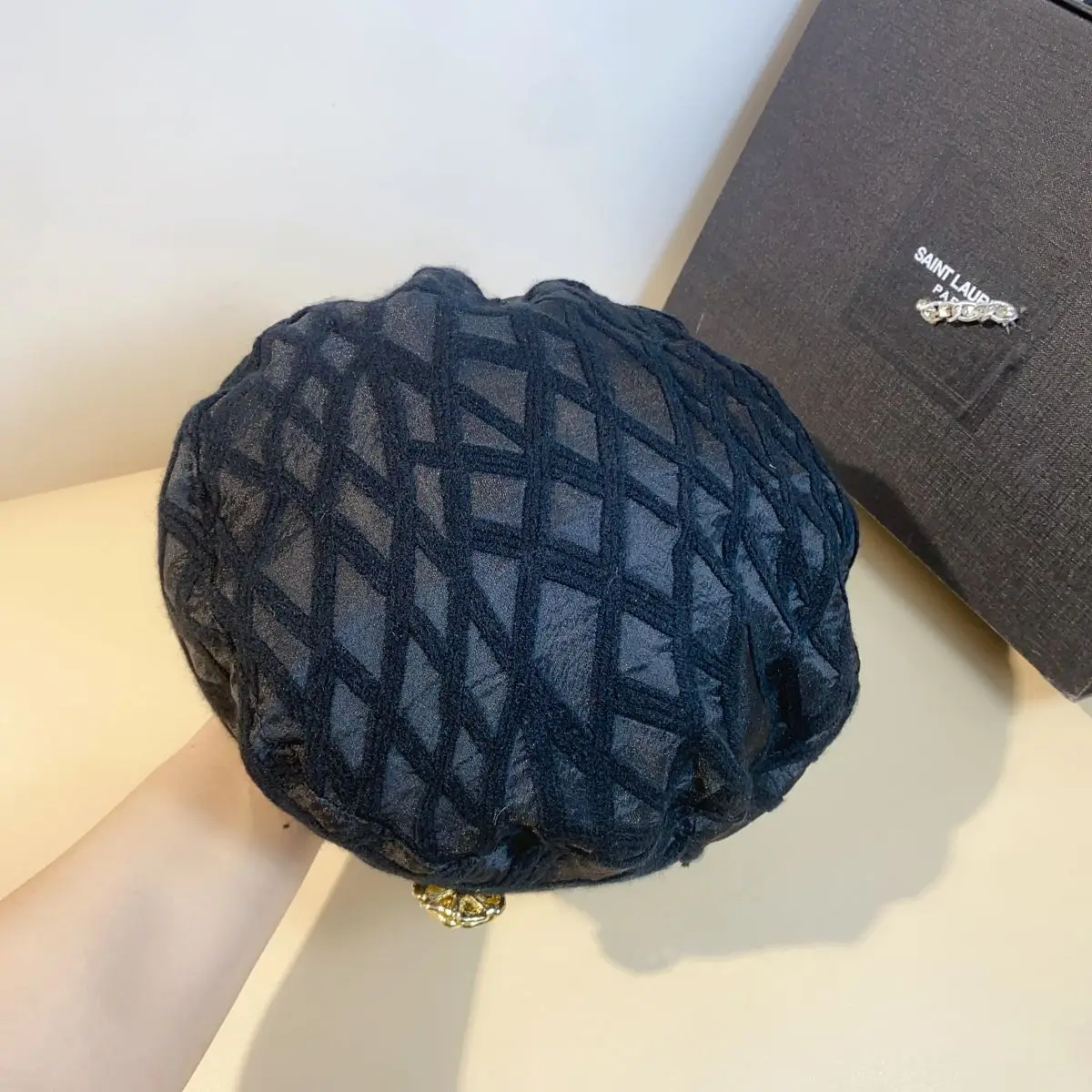 Korean Version Versatile New Spring and Autumn Black and White Diamond Logo Camellia Beret Outdoor Travel Breathable Thin Bonnet