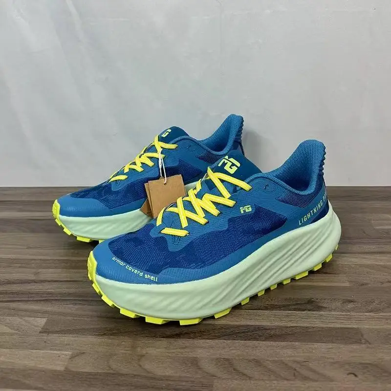 Winter Bestseller: High-Quality Unisex Outdoor Anti-Slip Walking Shoes Breathable Design Walking Shoes with Superior Traction