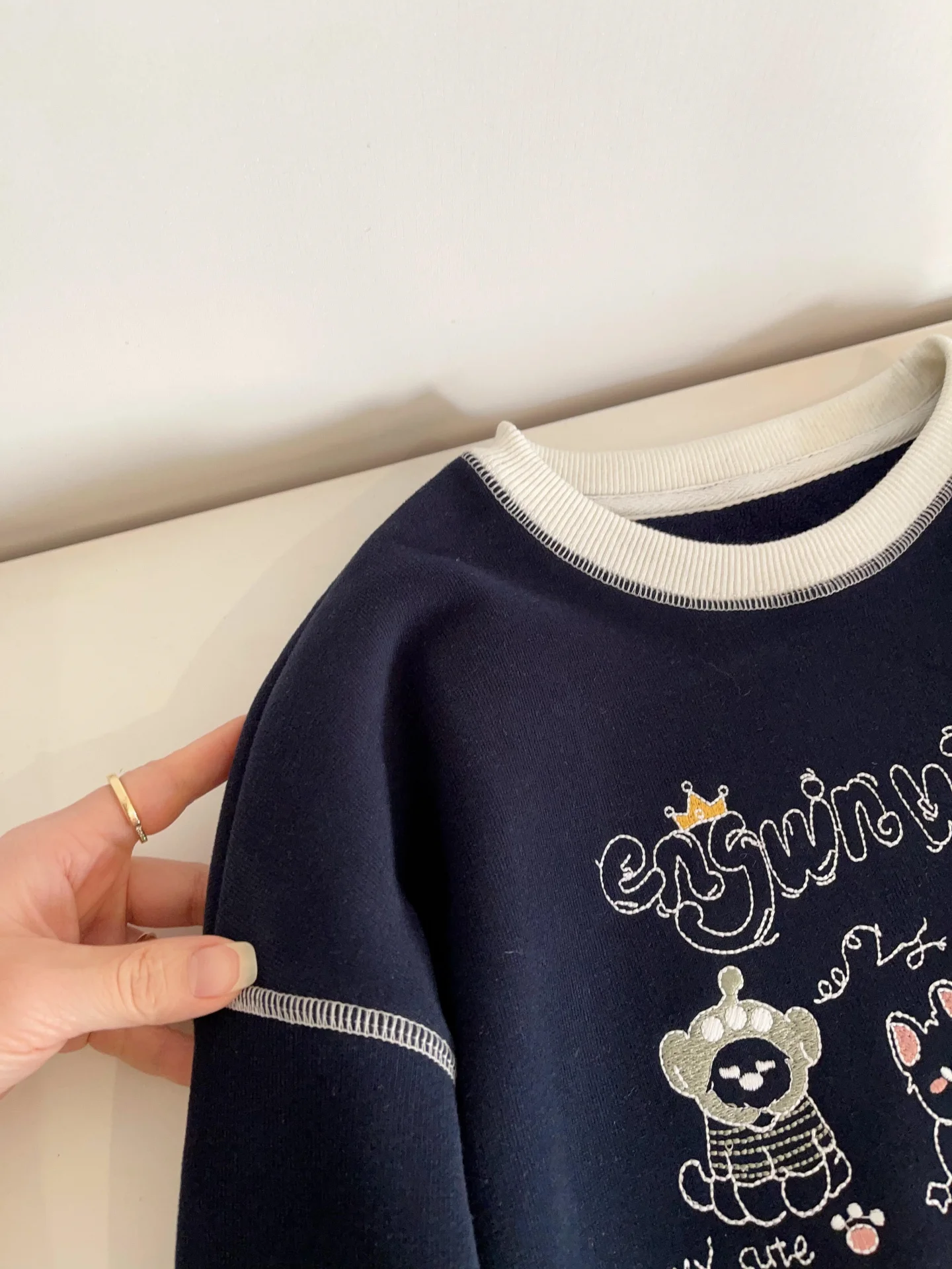 Korean Sle round Ne Sweatirt Women's Casual Print Color Blo Spring Autumn Faionable Comfortable Versatile Top