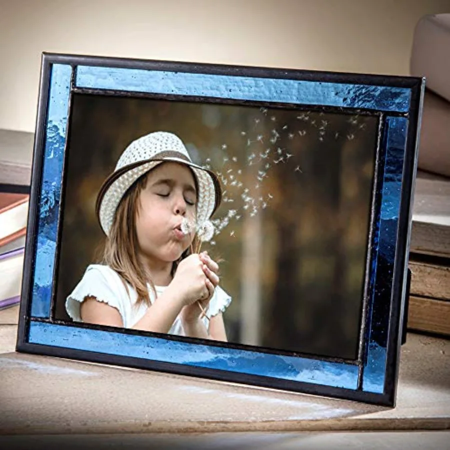 

Фоторамка из витражного стекла J Devlin Glass 5x7 — Настольная фоторамка для фотографий 5x7, размещаемых горизонтально или вертикально.