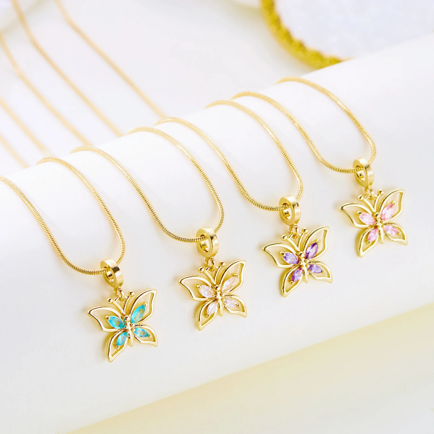 Exquisite Butterfly Zircon Pendant Necklace for Women Gold Color Stainless Steel Clavicle Chain Choker Wedding Party Jewelry