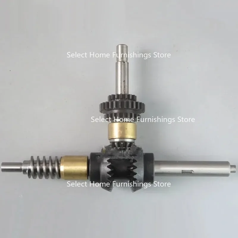 

Apply To Gear Shaft Worm Gear Bracket B19 B31-35 B43-57 B66 B64 B103 B106 B118 Turret Milling Machine NT30/40 Accessories