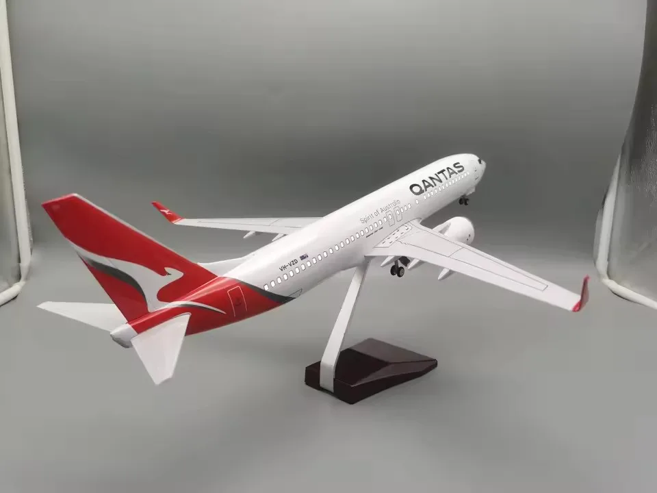 1:85 Scale 47CM Die-Cast Resin B737 Airbus Australian Airlines Qantas 737 Boeing Series Aircraft Model With Lights and Wheels