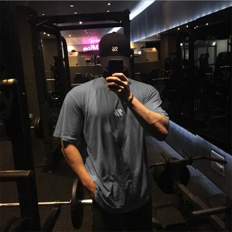 Mens Breathable Cotton T-shirts Summer Gyms Fitness Bodybuilding Sleeveless Male Fashion Casual Workout Tees Tops Clothing