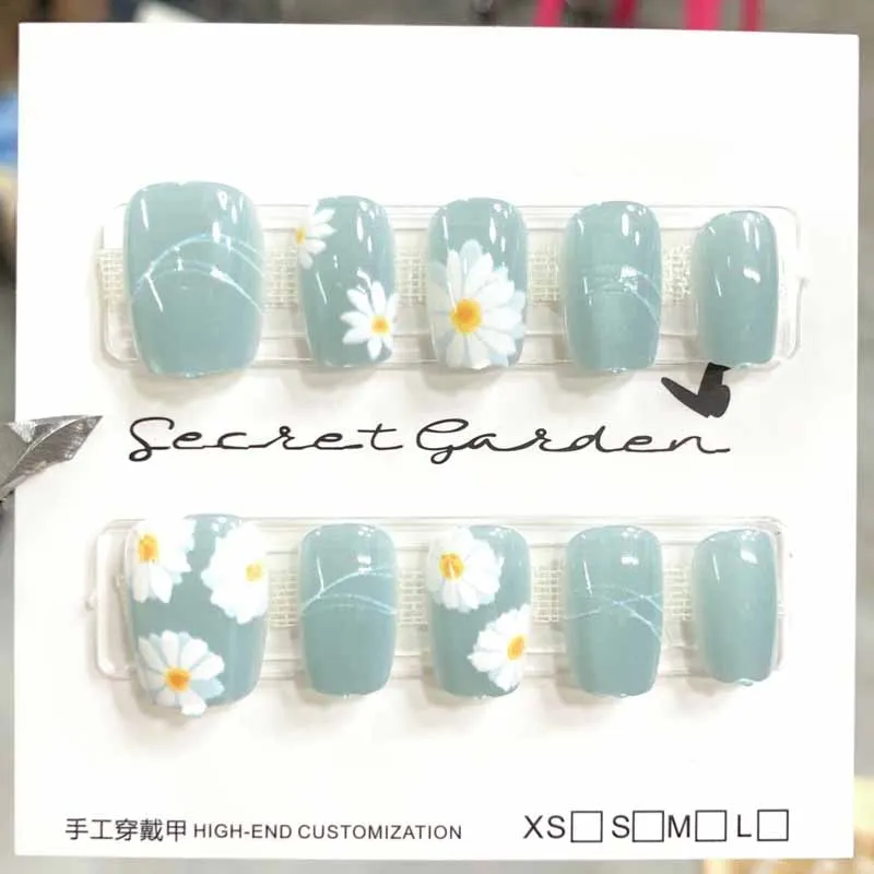 10 Stück süße Gänseblümchen-Katzenaugen zum Aufdrücken der Nägel, tragbare künstliche Nägel, schnell trocknend, für Studenten, Nagelkunst, Nagelscheiben, abnehmbarer neuer Nagelpflaster