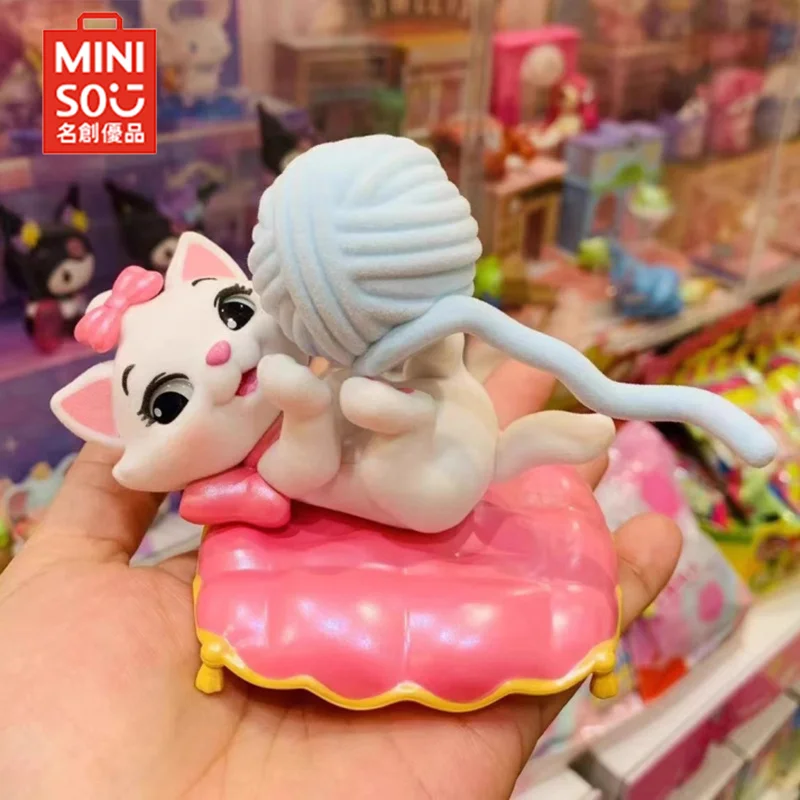 Miniso-caja ciega de Disney Lucifer Marie, Anime Kawaii, caja sorpresa misteriosa, figura esponjosa, bolsa de adivinación de gato, juguete de estatuilla