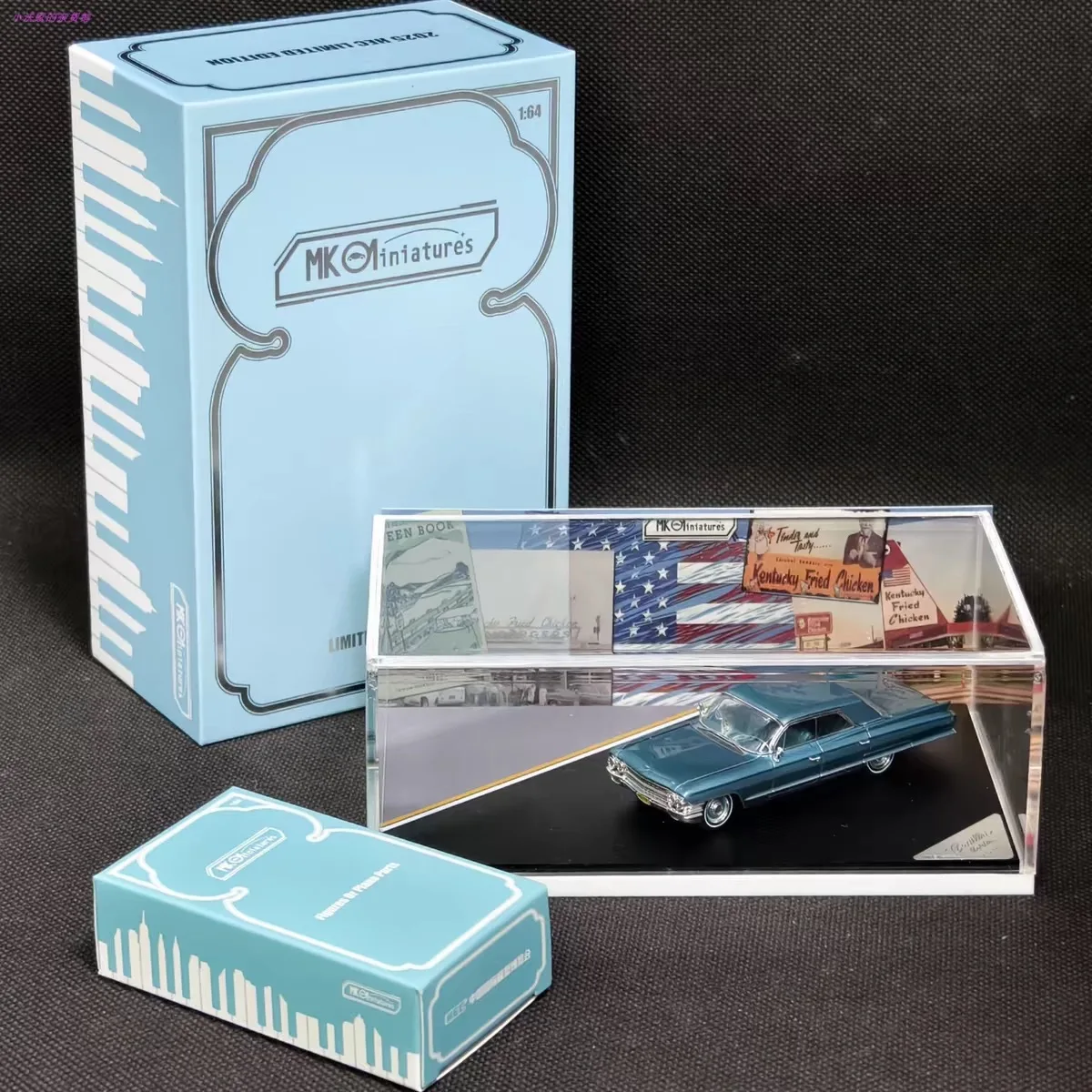 

MK Miniatures 1:64 Deville Green Book Beijing Exhibition Limited Edition Alloy Car Model