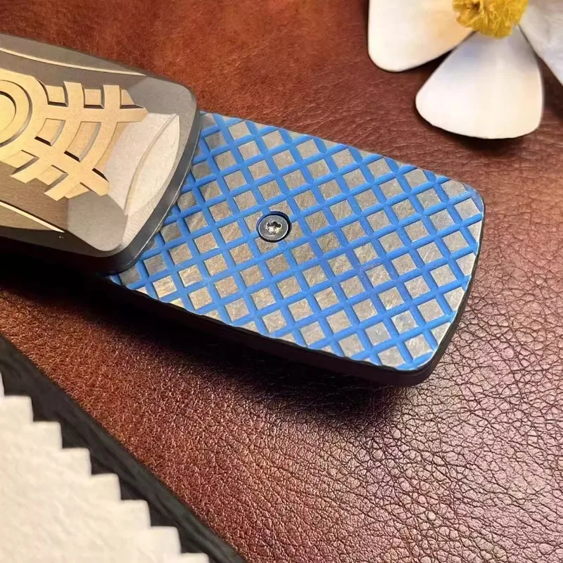 H7 غير محدود سبائك التيتانيوم الميكانيكية المغناطيسي المعادن الإصبع دفع بطاقة الضغط لعبة سطح المكتب