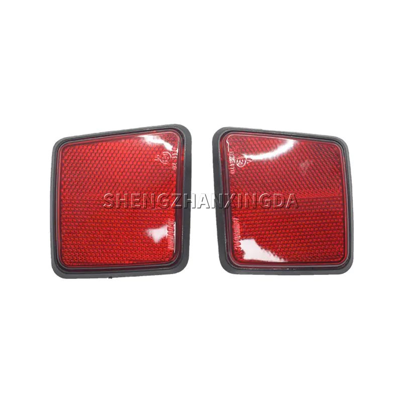 5L8Z17808BA 5L8Z117808AC is suitable for Ford Escape Kuga Maverick car rear bumper reflector rear bumper light 2005