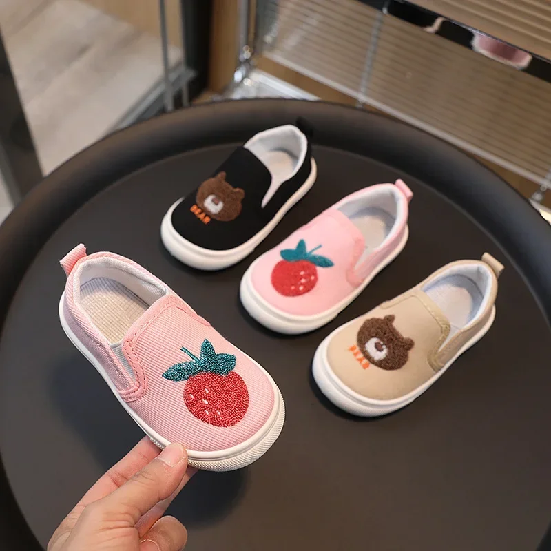 Children Shoes Spring Summer Kids Shoes Toddler Sneakers Animal Patterns Unisex Boys Girls Casual Slip-on Shoes Strawberry Bear