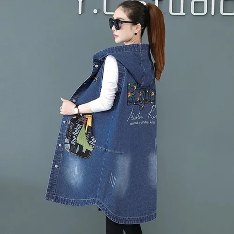 Gilet lungo in Denim da donna cappotto 2024 autunno retrò grande tasca con cappuccio senza maniche giacca Jeans donna stampa Bomber giacca a vento