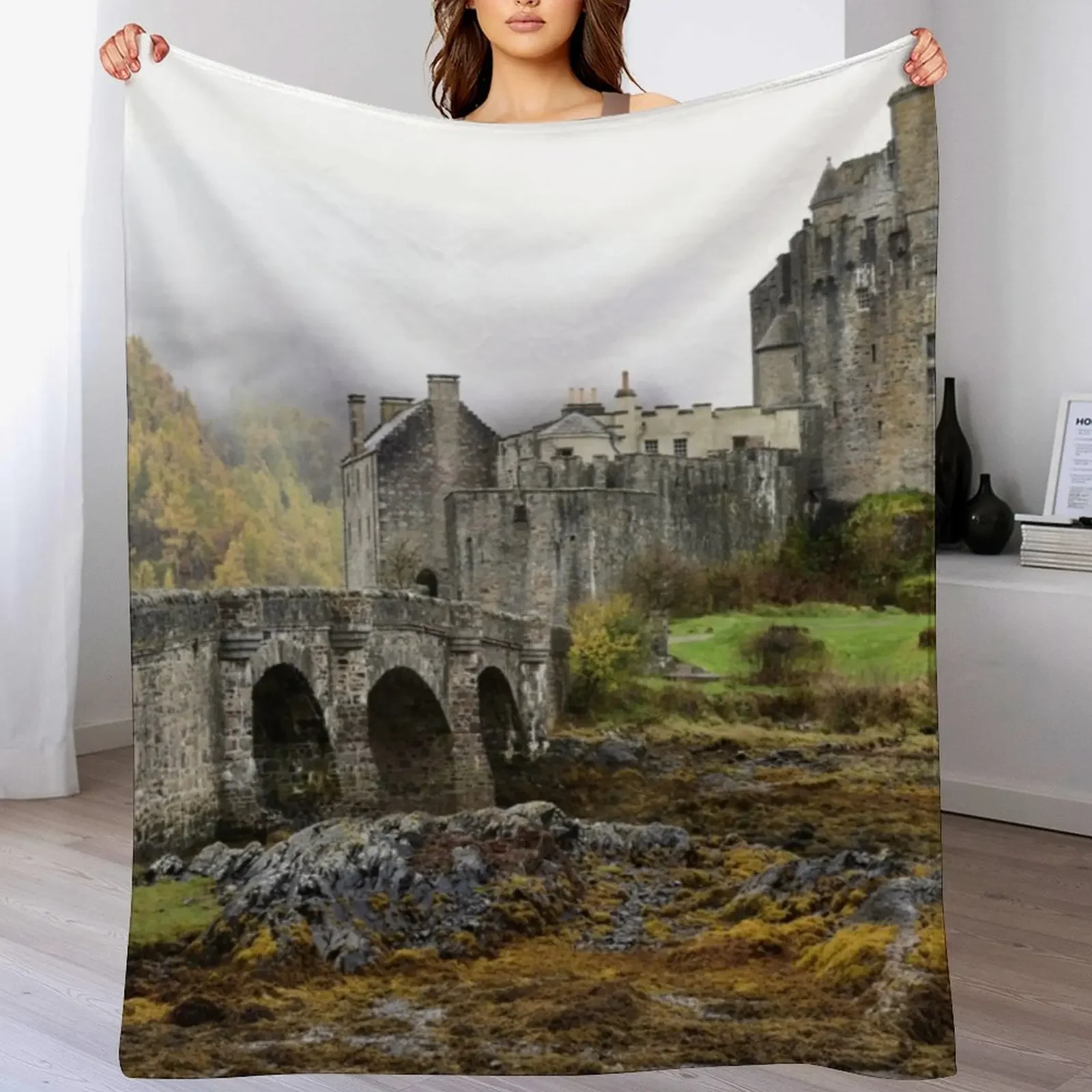 Eilean Donan Castle Throw Blanket Color Fast Cozy Throw Blanket