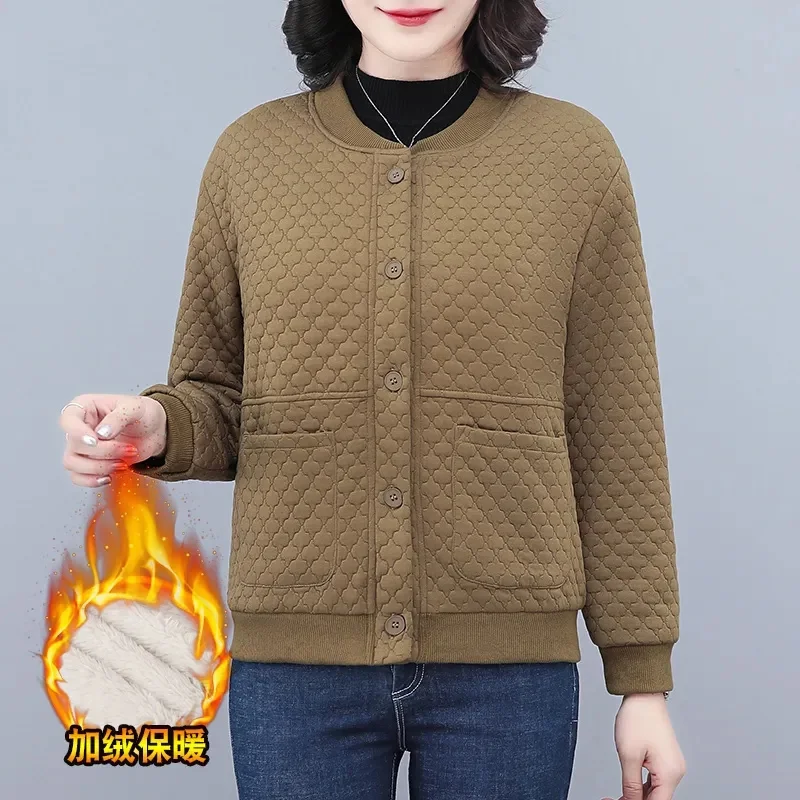 Primavera outono inverno jaqueta de pelúcia feminina de meia-idade idosos mães roupas elegante e quente mostrando cardigan curto