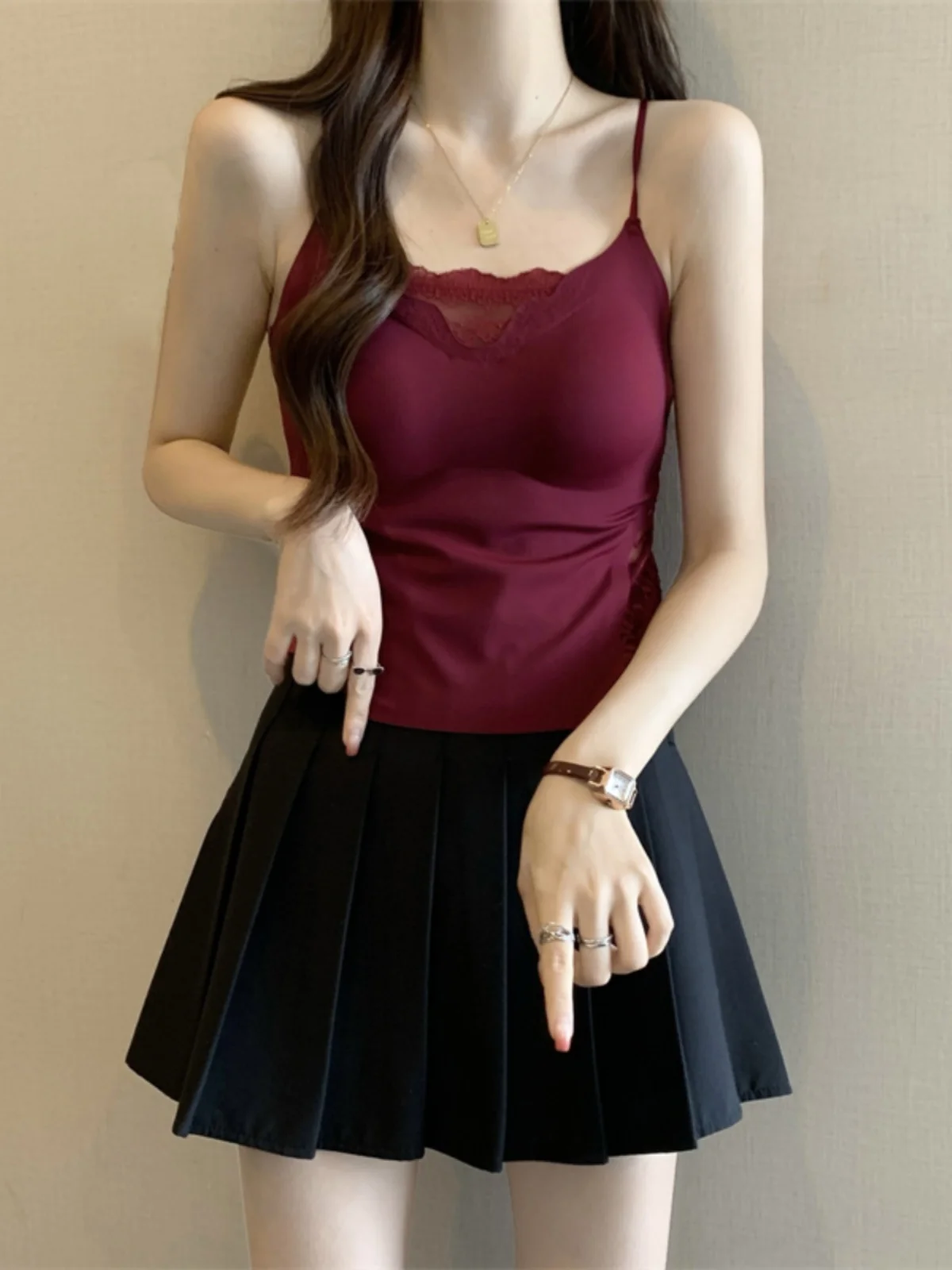 Red Wine Color Seamless Strapless Vest Women's plus Size Inner Wear Top Integrated Chest Pad Halter Neck Design Spring Summer