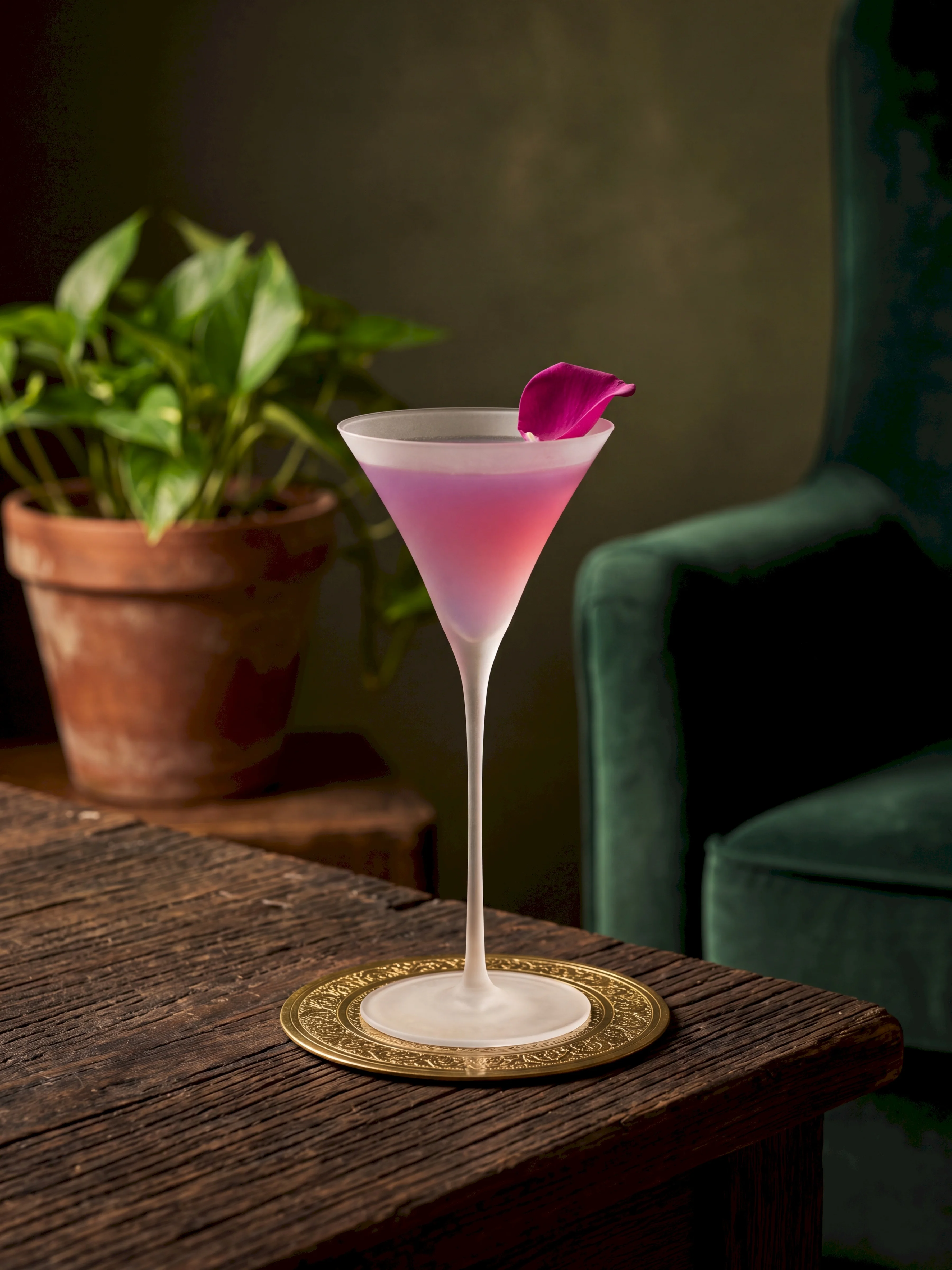 Bar  Matte Finish Ultra-Thin Martini Glass Cocktail Cup High Footed Wine Glass Crystal Glass Handmade Japanese Style