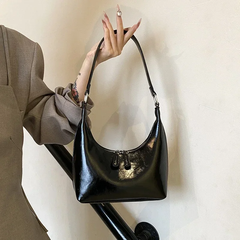 

High End Niche Handbag for Women 2024 Autumn and Winter New Fashion Single Shoulder Armpit Bag Casual Commuting Dumpling Bag Sac