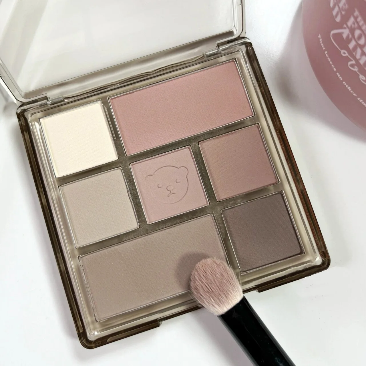 Nueva paleta de sombra de ojos de 7 colores, maquillaje de ojos coreano mate completo de baja saturación, pigmento de ojos de Color tierra desnuda de larga duración, rosa gris