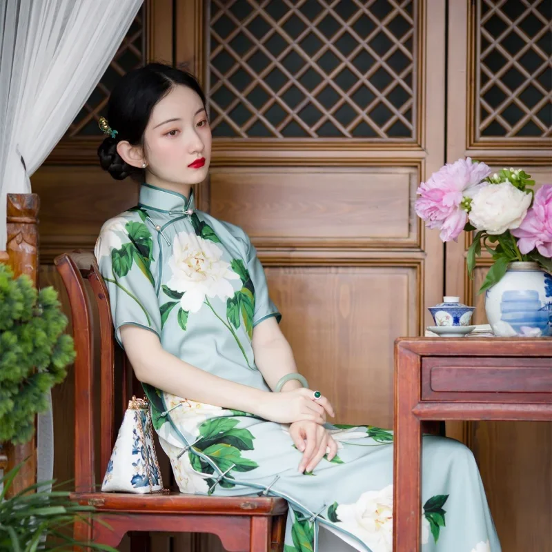 

Chinese Style Dress New Imitation Silk Republican Style Long Green Traditional Cheongsam Young Style Daily Stage Performer Qipao